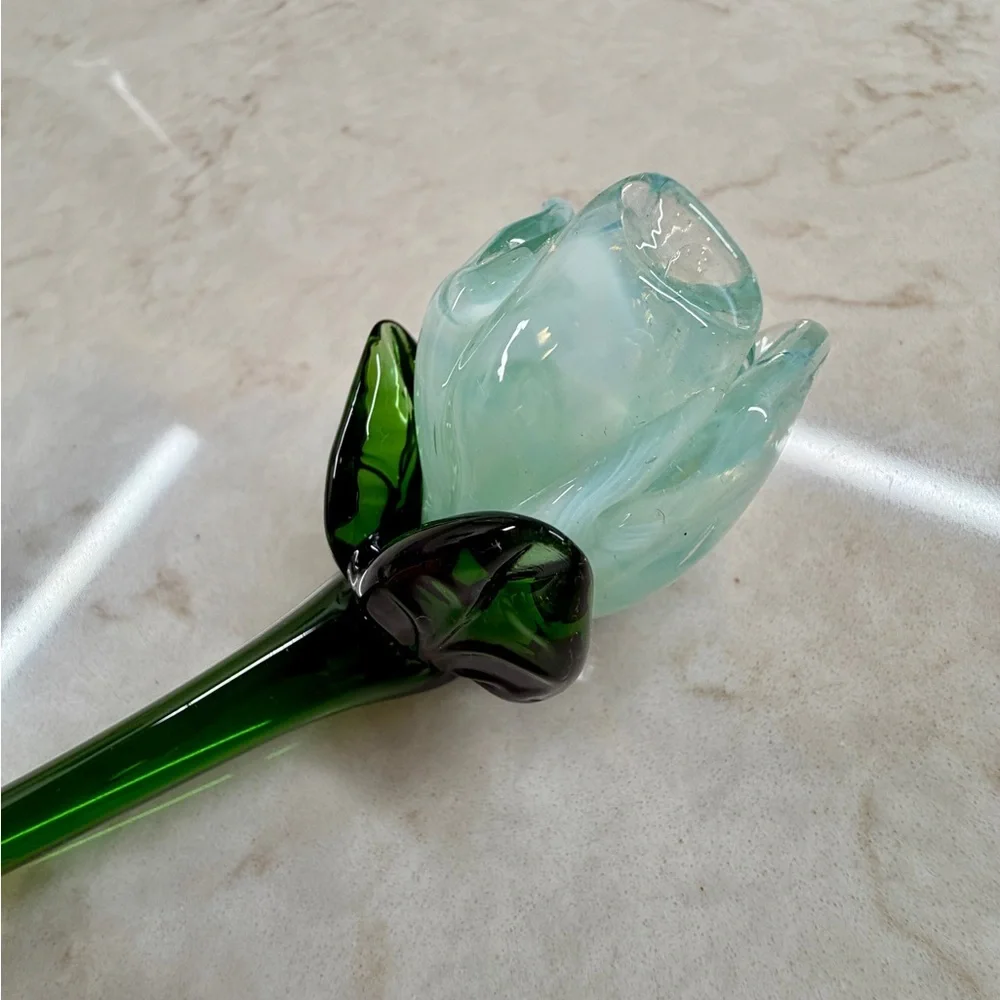 BEAUTIFUL, VINTAGE, HAND-BLOWN LAMPWORKED GLASS FLOWERS.